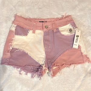 Colorblock denim shorts! 💕
